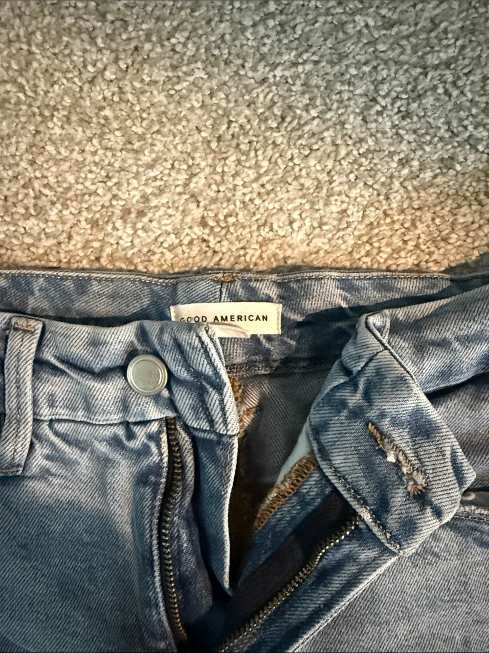 Good American Light Blue Distressed Jeans